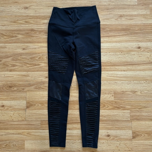 ALO Yoga Black High-Waist Leggings - Picture 3 of 12